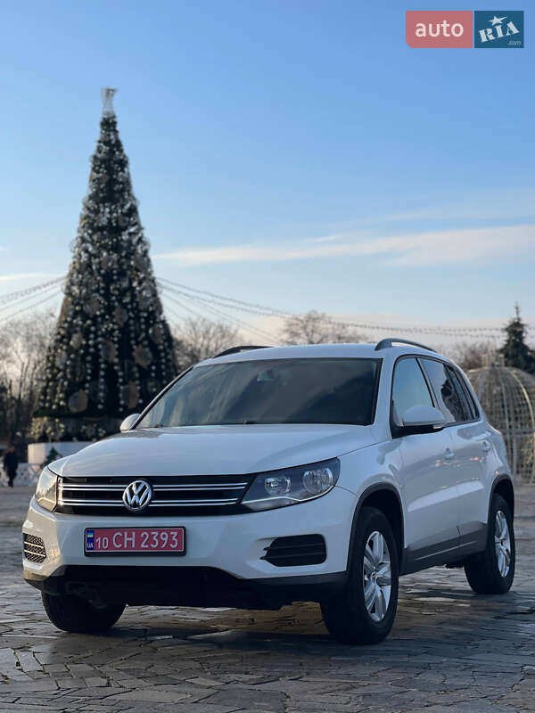 Внедорожник / Кроссовер Volkswagen Tiguan 2015 в Кременчуге