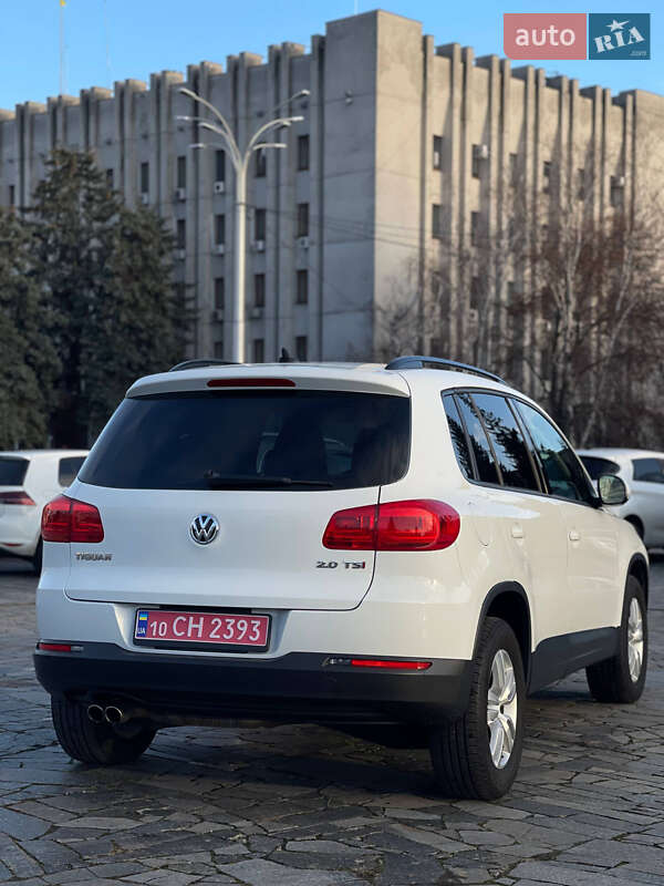 Внедорожник / Кроссовер Volkswagen Tiguan 2015 в Кременчуге