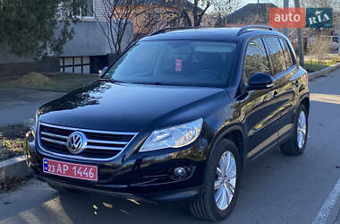 Внедорожник / Кроссовер Volkswagen Tiguan 2008 в Вознесенске