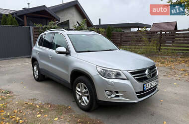 Внедорожник / Кроссовер Volkswagen Tiguan 2008 в Киеве