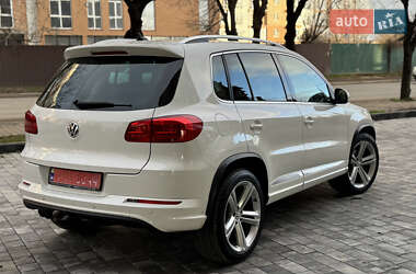 Внедорожник / Кроссовер Volkswagen Tiguan 2012 в Черновцах