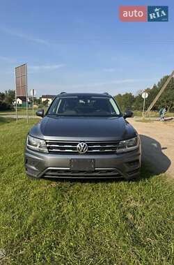Внедорожник / Кроссовер Volkswagen Tiguan 2019 в Ровно
