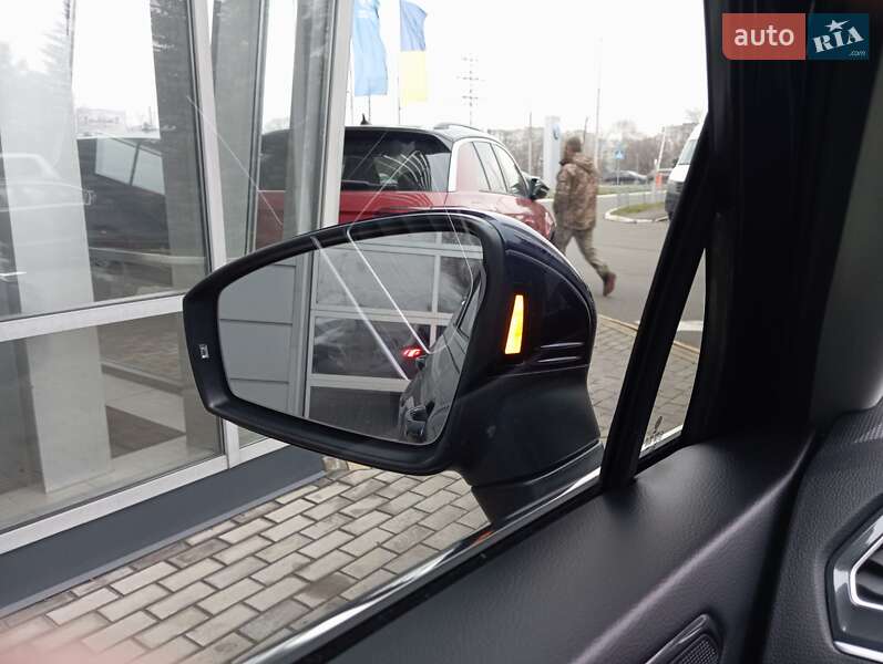 Внедорожник / Кроссовер Volkswagen Tiguan 2023 в Киеве