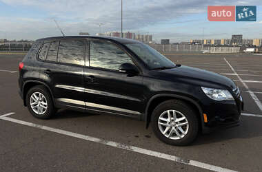 Внедорожник / Кроссовер Volkswagen Tiguan 2011 в Одессе
