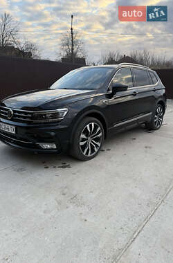 Внедорожник / Кроссовер Volkswagen Tiguan 2021 в Ходорове