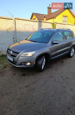 Внедорожник / Кроссовер Volkswagen Tiguan 2010 в Виннице