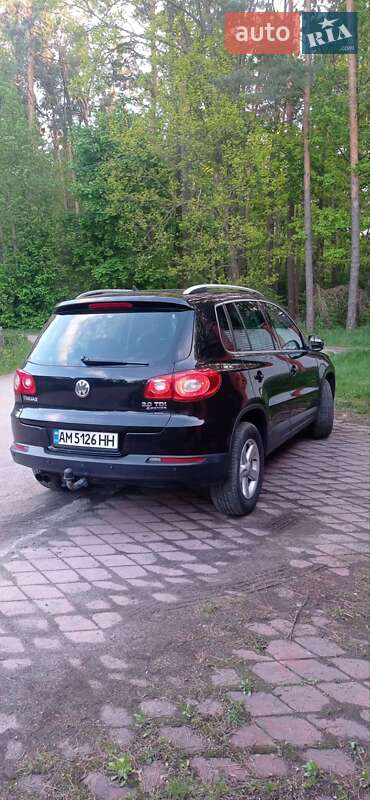 Внедорожник / Кроссовер Volkswagen Tiguan 2007 в Иршанске