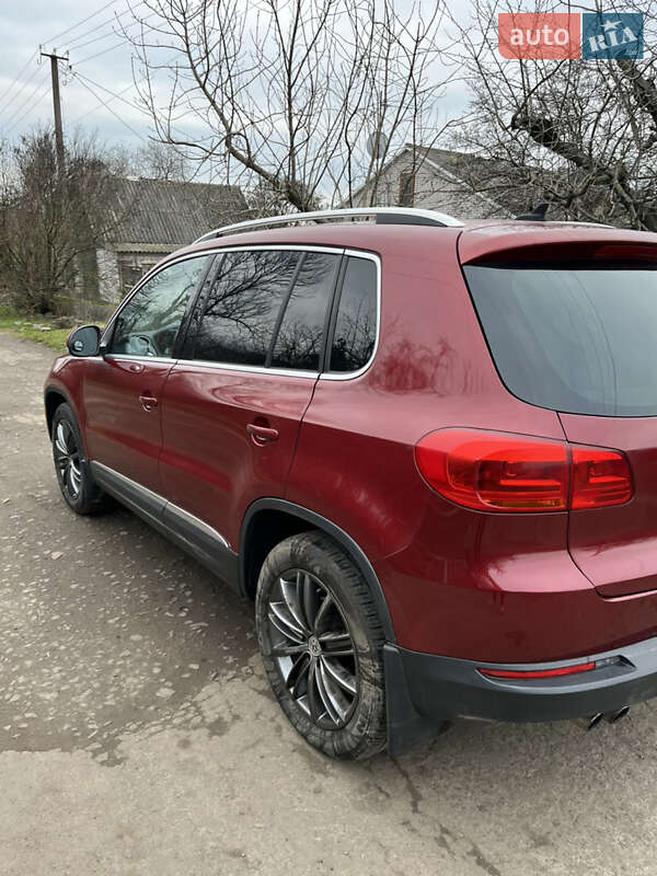 Позашляховик / Кросовер Volkswagen Tiguan 2011 в Гайвороні