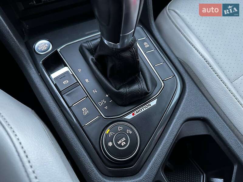 Внедорожник / Кроссовер Volkswagen Tiguan 2018 в Луцке