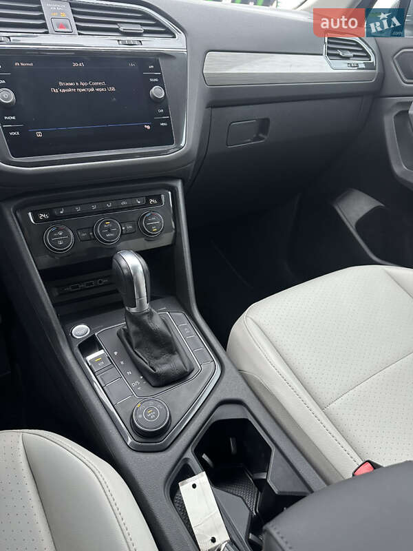 Внедорожник / Кроссовер Volkswagen Tiguan 2018 в Тернополе