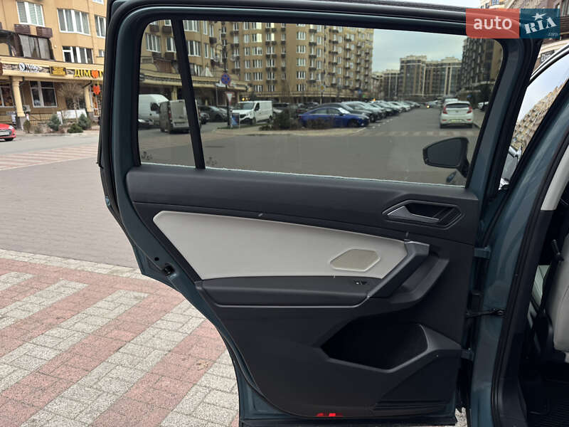 Позашляховик / Кросовер Volkswagen Tiguan 2019 в Києві фото 43 Позашляховик / Кросовер Volkswagen Tiguan 2019 в Києві