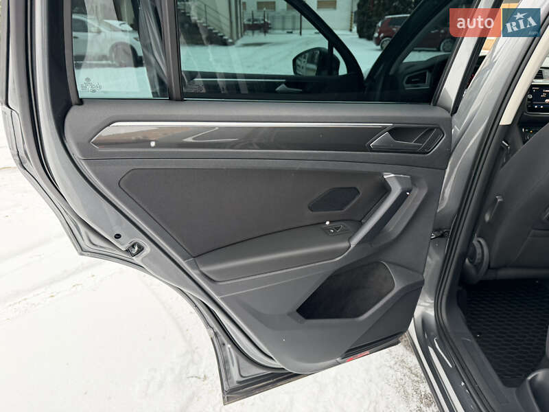 Внедорожник / Кроссовер Volkswagen Tiguan 2019 в Харькове