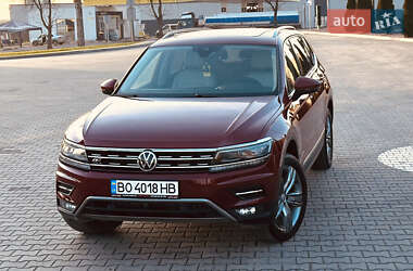 Внедорожник / Кроссовер Volkswagen Tiguan 2019 в Тернополе