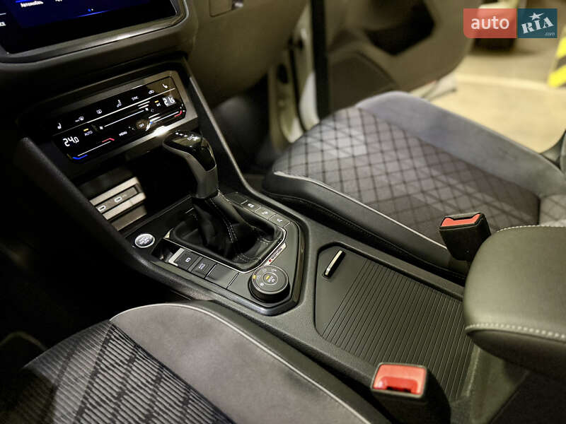 Внедорожник / Кроссовер Volkswagen Tiguan 2023 в Киеве