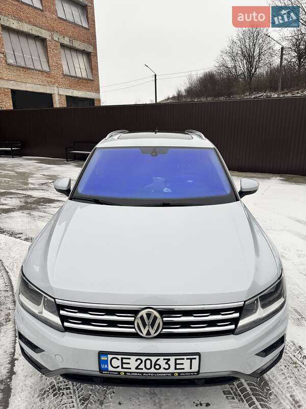 Внедорожник / Кроссовер Volkswagen Tiguan 2018 в Новом Роздоле