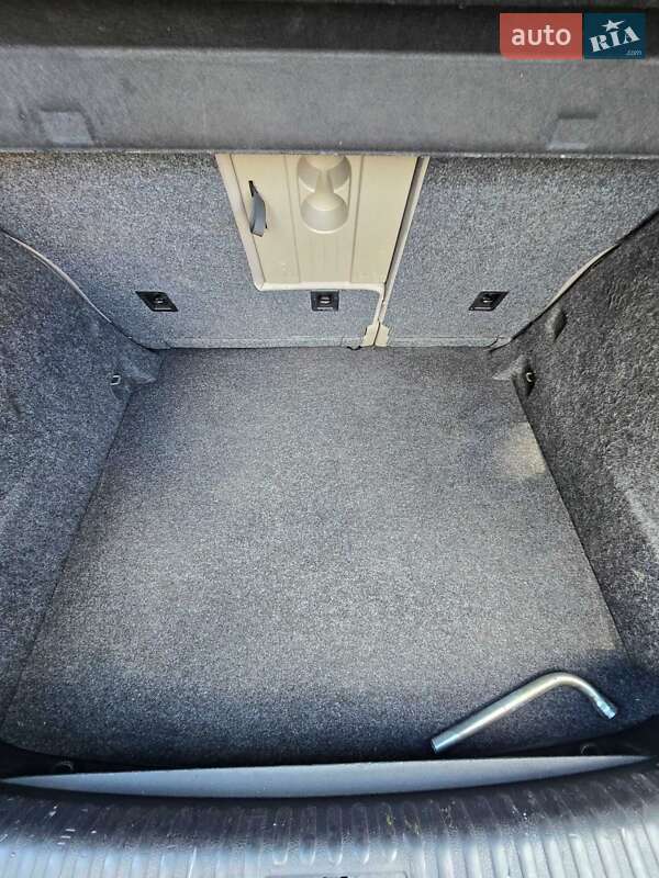 Внедорожник / Кроссовер Volkswagen Tiguan 2009 в Кролевце