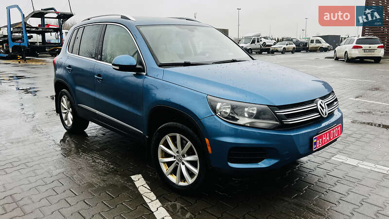 Внедорожник / Кроссовер Volkswagen Tiguan 2017 в Луцке