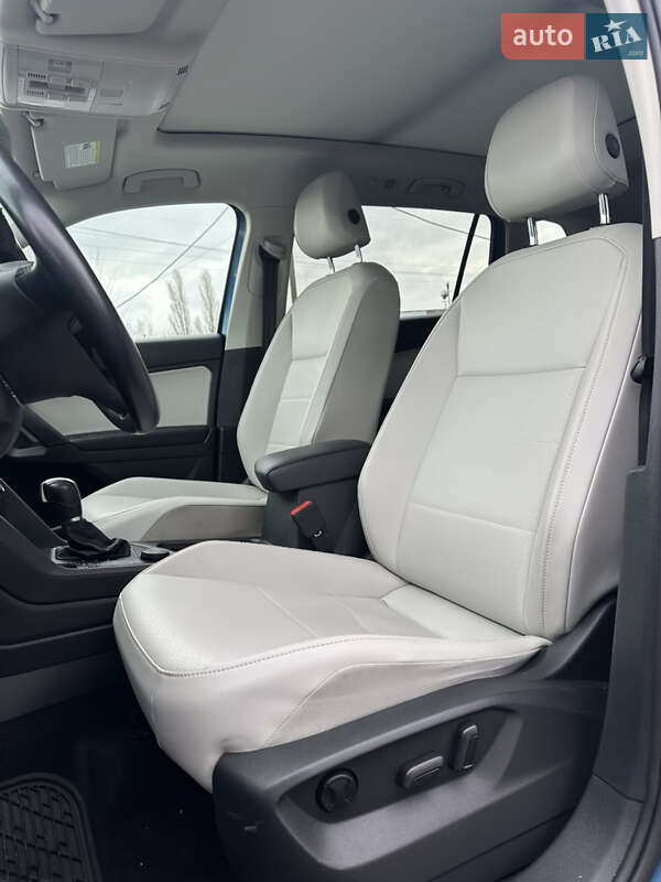 Внедорожник / Кроссовер Volkswagen Tiguan 2019 в Николаеве