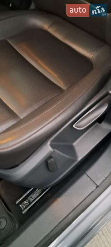 Внедорожник / Кроссовер Volkswagen Tiguan 2016 в Кобеляках