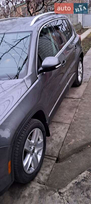 Внедорожник / Кроссовер Volkswagen Tiguan 2016 в Кобеляках