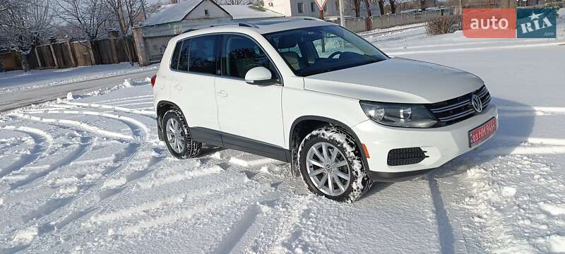 Внедорожник / Кроссовер Volkswagen Tiguan 2016 в Желтых Водах