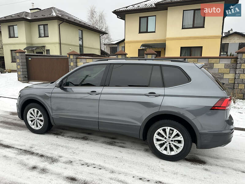 Внедорожник / Кроссовер Volkswagen Tiguan 2019 в Киеве