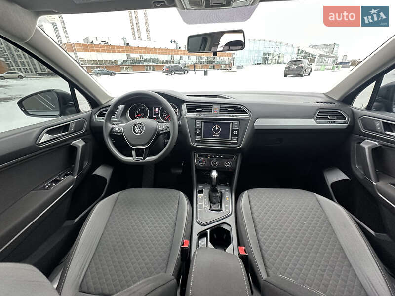 Внедорожник / Кроссовер Volkswagen Tiguan 2019 в Киеве