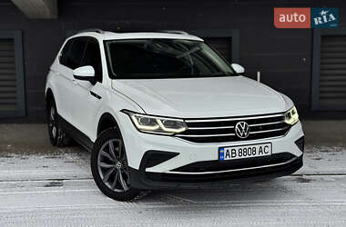 Позашляховик / Кросовер Volkswagen Tiguan 2022 в Києві