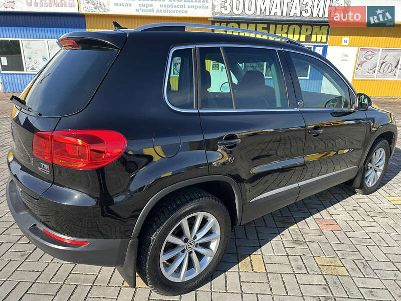 Внедорожник / Кроссовер Volkswagen Tiguan 2017 в Житомире