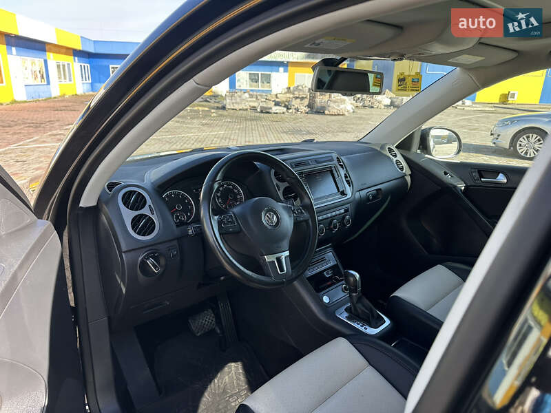 Внедорожник / Кроссовер Volkswagen Tiguan 2017 в Житомире