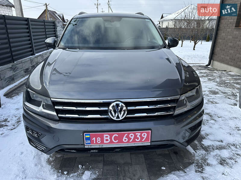 Внедорожник / Кроссовер Volkswagen Tiguan 2019 в Луцке