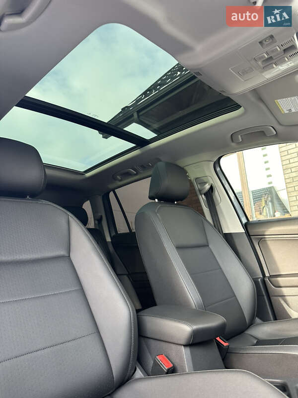 Внедорожник / Кроссовер Volkswagen Tiguan 2019 в Луцке