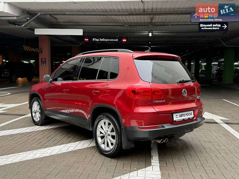 Внедорожник / Кроссовер Volkswagen Tiguan 2015 в Киеве