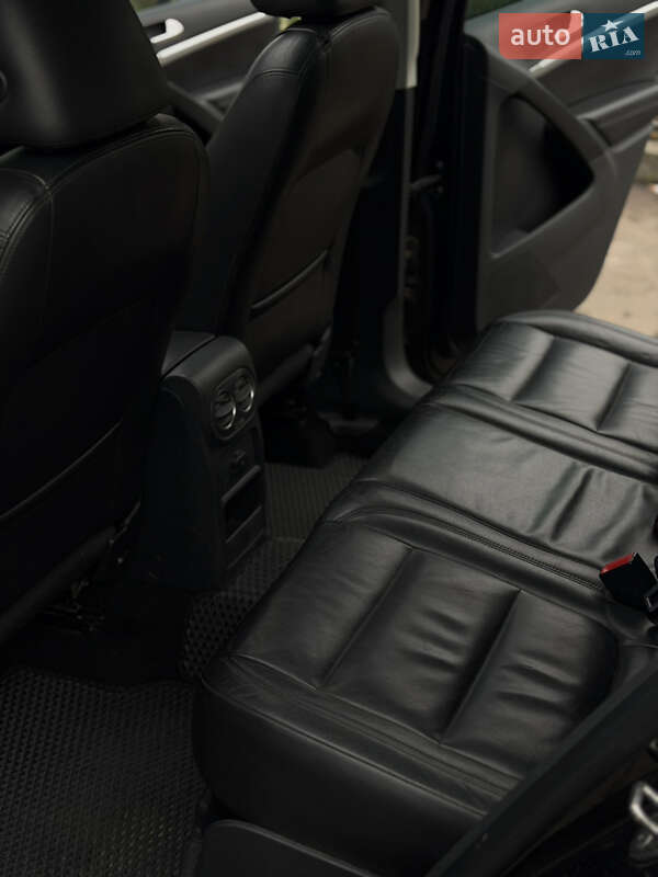 Внедорожник / Кроссовер Volkswagen Tiguan 2012 в Киеве