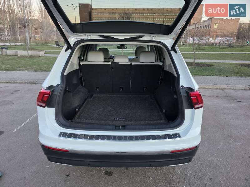 Позашляховик / Кросовер Volkswagen Tiguan 2020 в Кривому Розі фото 50 Позашляховик / Кросовер Volkswagen Tiguan 2020 в Кривому Розі