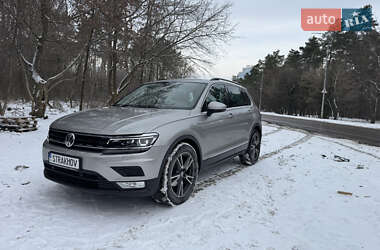 Позашляховик / Кросовер Volkswagen Tiguan 2017 в Києві