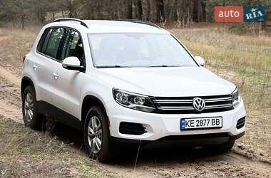 Внедорожник / Кроссовер Volkswagen Tiguan 2016 в Днепре