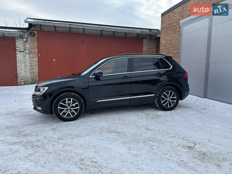 Внедорожник / Кроссовер Volkswagen Tiguan 2018 в Луцке фото 7 Внедорожник / Кроссовер Volkswagen Tiguan 2018 в Луцке