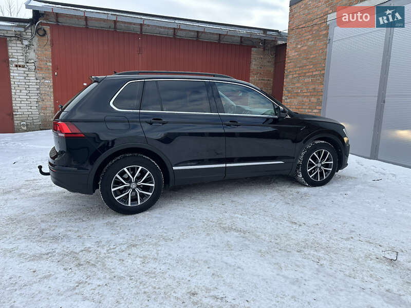 Внедорожник / Кроссовер Volkswagen Tiguan 2018 в Луцке фото 13 Внедорожник / Кроссовер Volkswagen Tiguan 2018 в Луцке