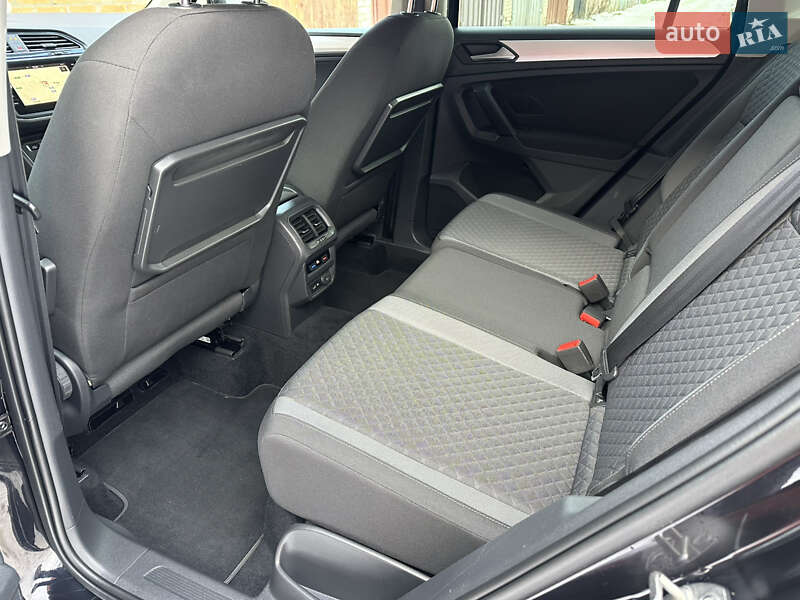 Внедорожник / Кроссовер Volkswagen Tiguan 2018 в Луцке фото 32 Внедорожник / Кроссовер Volkswagen Tiguan 2018 в Луцке