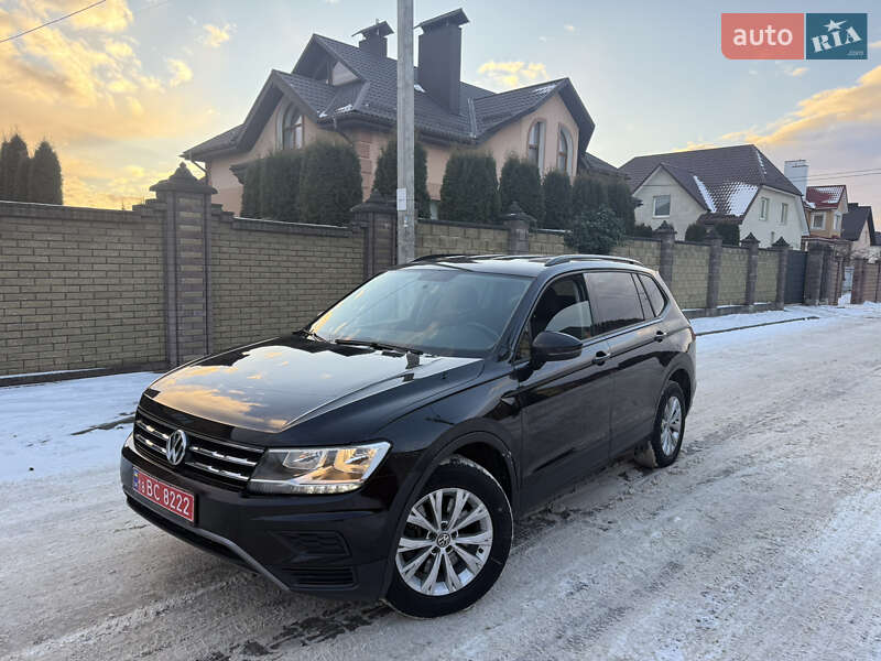 Внедорожник / Кроссовер Volkswagen Tiguan 2018 в Ровно