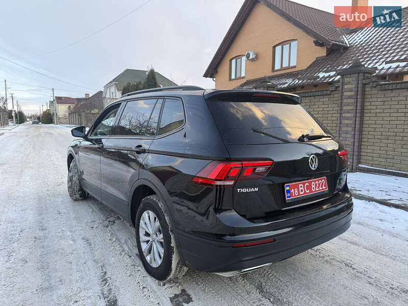 Внедорожник / Кроссовер Volkswagen Tiguan 2018 в Ровно