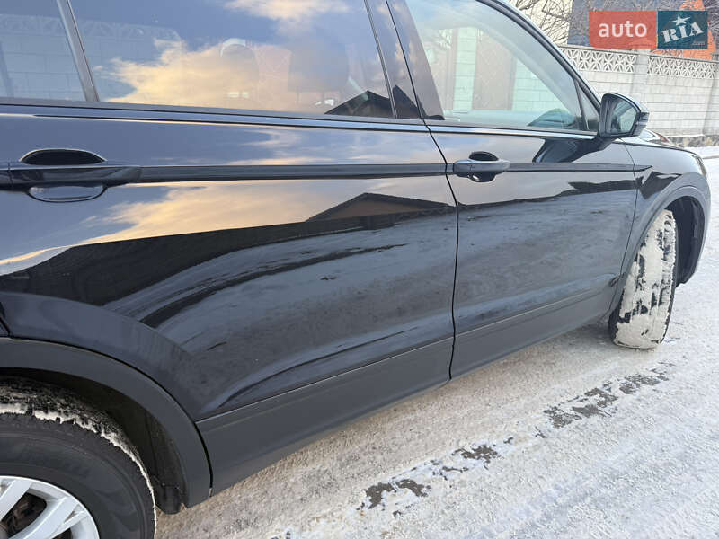 Внедорожник / Кроссовер Volkswagen Tiguan 2018 в Ровно