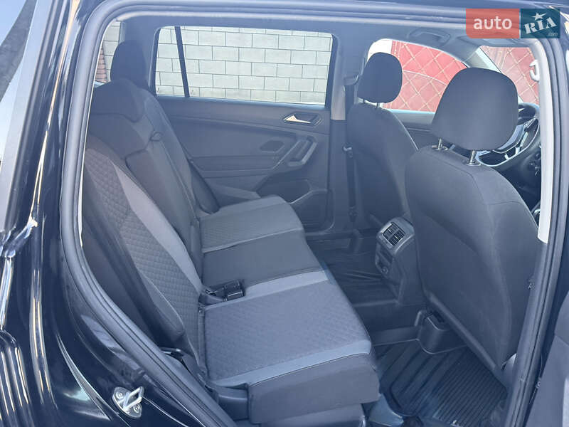 Внедорожник / Кроссовер Volkswagen Tiguan 2018 в Ровно