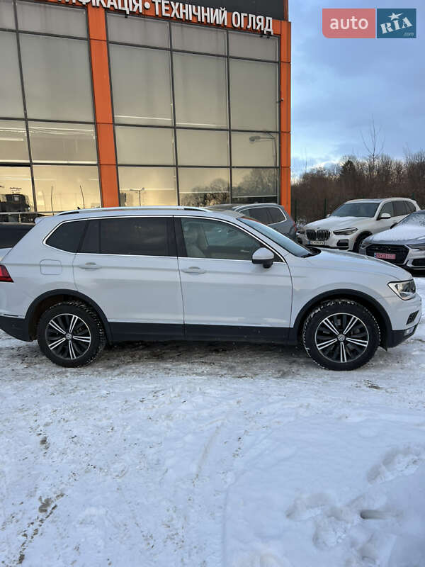 Внедорожник / Кроссовер Volkswagen Tiguan 2018 в Львове фото 3 Внедорожник / Кроссовер Volkswagen Tiguan 2018 в Львове