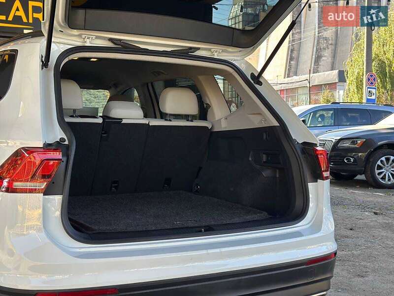 Внедорожник / Кроссовер Volkswagen Tiguan 2019 в Львове фото 4 Внедорожник / Кроссовер Volkswagen Tiguan 2019 в Львове