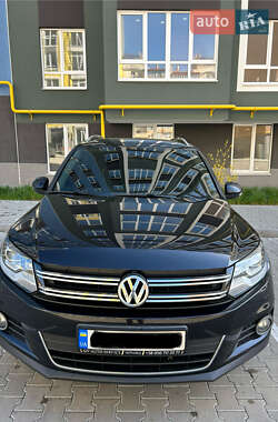 Позашляховик / Кросовер Volkswagen Tiguan 2012 в Чернівцях