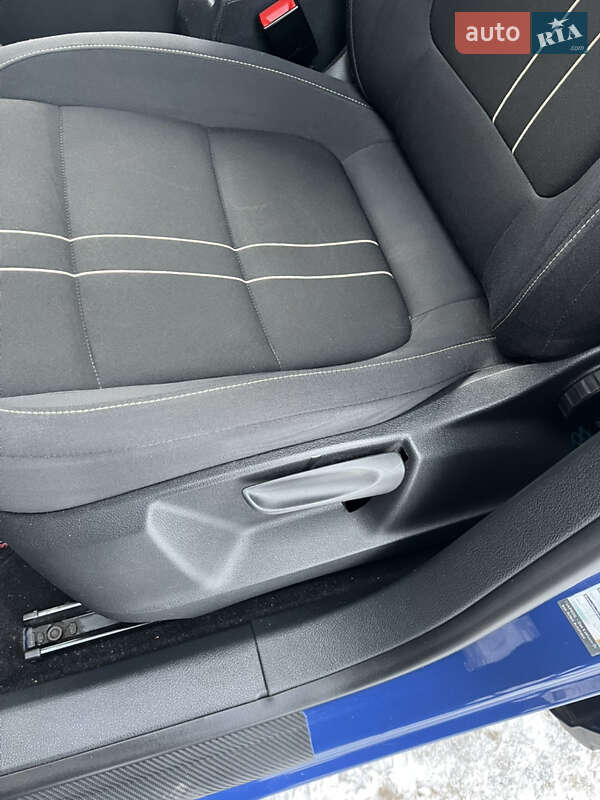 Внедорожник / Кроссовер Volkswagen Tiguan 2011 в Житомире