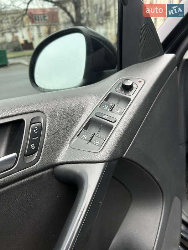 Внедорожник / Кроссовер Volkswagen Tiguan 2009 в Николаеве фото 21 Внедорожник / Кроссовер Volkswagen Tiguan 2009 в Николаеве