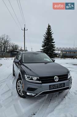 Внедорожник / Кроссовер Volkswagen Tiguan 2019 в Кропивницком